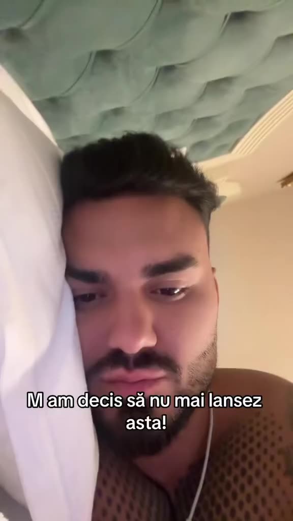 După despărțirea de Oana, Jador s-a hotărât să nu mai lanseze noua piesa